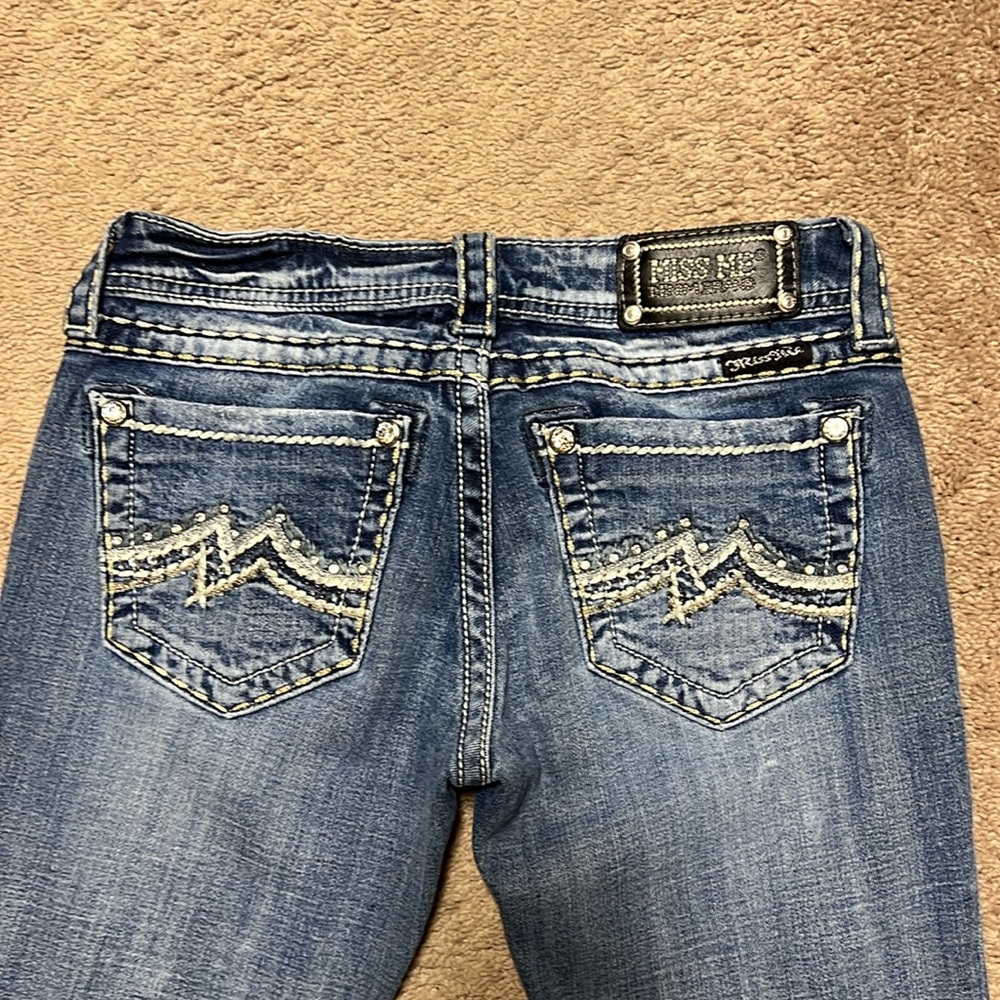 Miss Me Low Rise Boot Cut - Picture 4 of 5